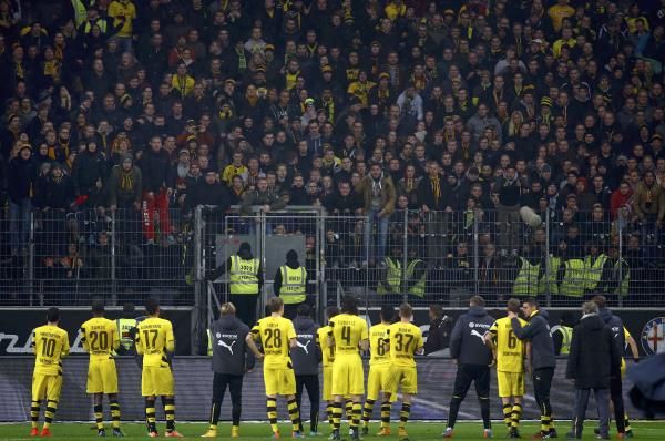 2014-11-30t183226z_1075624576_lr1eabu1fhr47_rtrmadp_3_soccer-germany_reuters