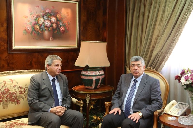 خالد عبد العزيز مع وزير الداخلية