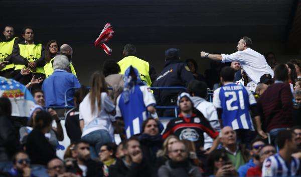 2014-11-30t131444z_827959667_gm1eabu1my801_rtrmadp_3_soccer-spain-violence_reuters