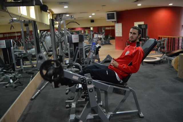 أحمد العيساوي يخضع للعلاجات التأهيلية 