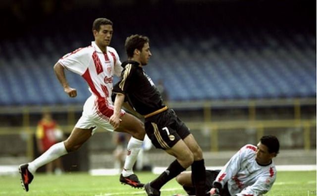 ريال مدريد ونيكاكسا 2000