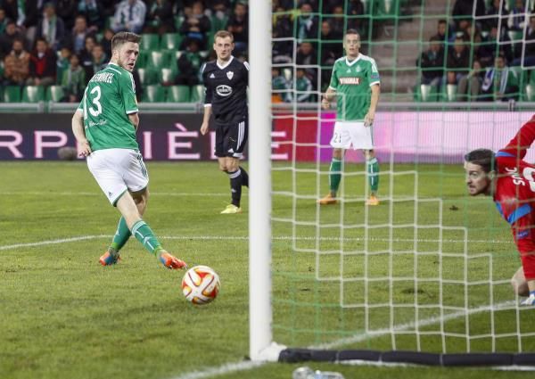 2014-11-27t212604z_255067805_gm1eabs0f1i01_rtrmadp_3_soccer-europa_reuters