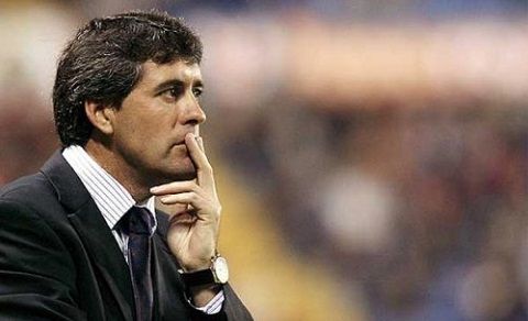 الإسباني لوبيز كارو