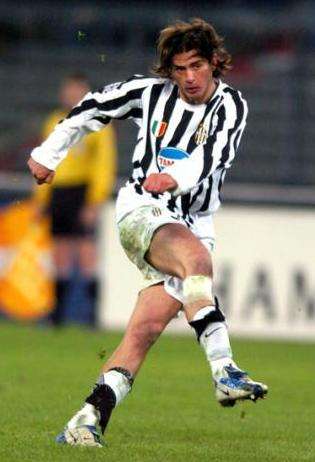  إليسيو تاكيناردي