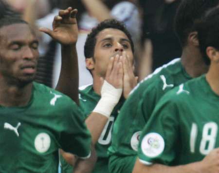 2006-06-14t172657z_01_wcdy212_rtridsp_2_sport-soccer-world