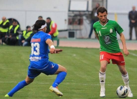  إلياس "يمين" يغيب أمام الرمثا للإيقاف