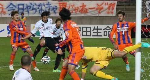 من مباراة فريقي البيريكس نيجاتا وكاشيوا ريسول