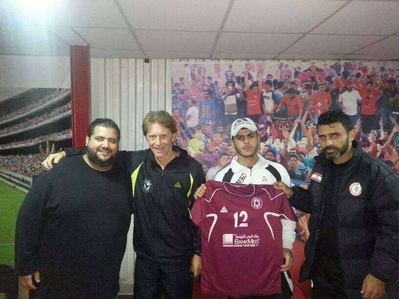boker with fans