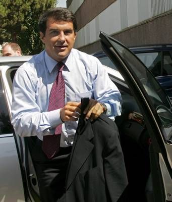 خوان لابورتا رئيس نادي برشلونة