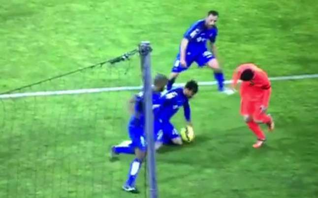 penalti-pitado-leo-messi-1418484981949
