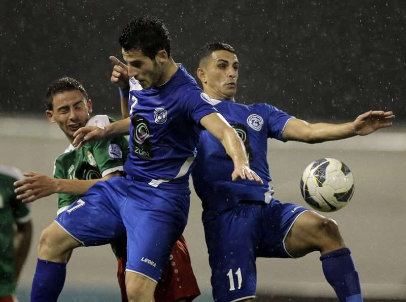 قمة الوحدات والرمثا.. إثارة تحت الأمطار