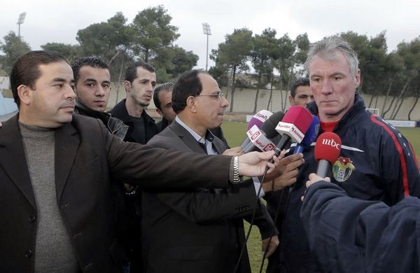 الإيرلندي فرانك يتحدث للإعلام