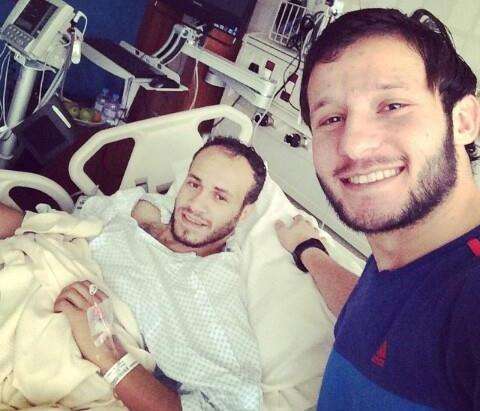 اللحام خلال الإطمئنان على زميله عدوس اليوم