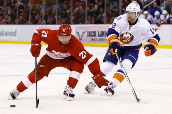 2014-12-20t022731z_802956576_nocid_rtrmadp_3_nhl-new-york-islanders-at-detroit-red-wings_reuters