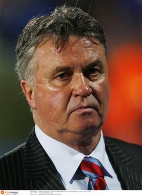 الهولندي جوس هيدينك مدرب المنتخب الروسي 