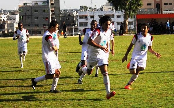 فرحة محمد صالح لاعب الرياضي بهدف فريقه الأول