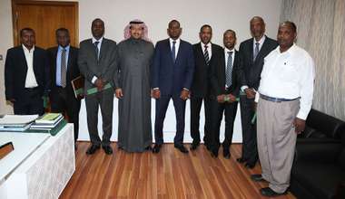 صورة جماعية للوفد الجيبوتي مع المسحل