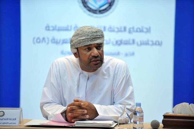 رئيس اللجنة التنظيمية الخليجية للسباحة طه كشري