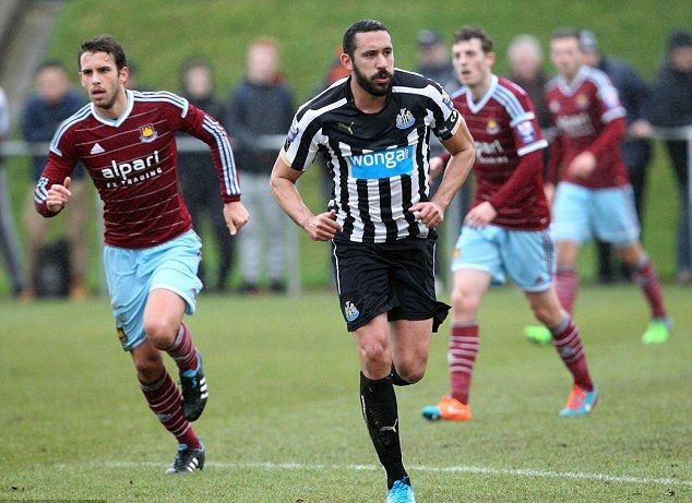 2438b7c200000578-2883540-image-a-71_1419259010908