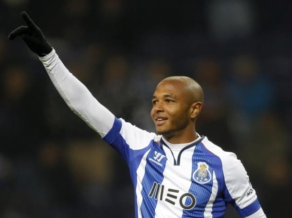 2014-12-19t222903z_1629968308_gm1eack0hxd01_rtrmadp_3_soccer-portugal_reuters