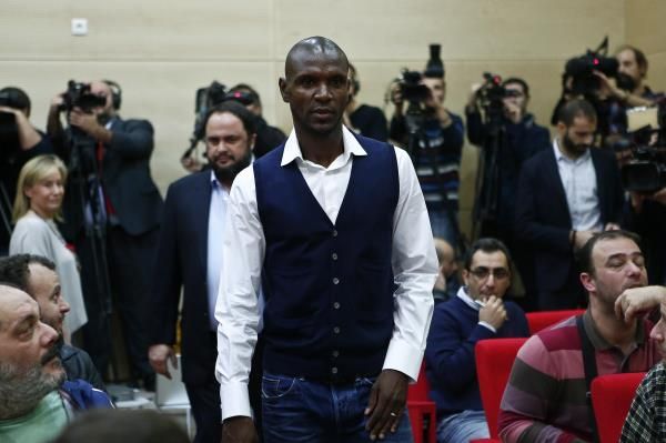 2014-12-19t141246z_260748932_gm1eacj1oy201_rtrmadp_3_soccer-france-abidal-retirement_reuters