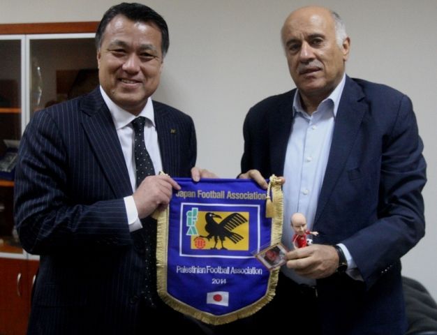 rjoub-na2eb-ra2ees-ite7ad-japan-1