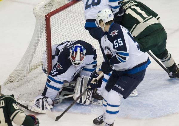 2014-12-28t035713z_1576477220_nocid_rtrmadp_3_nhl-winnipeg-jets-at-minnesota-wild_reuters