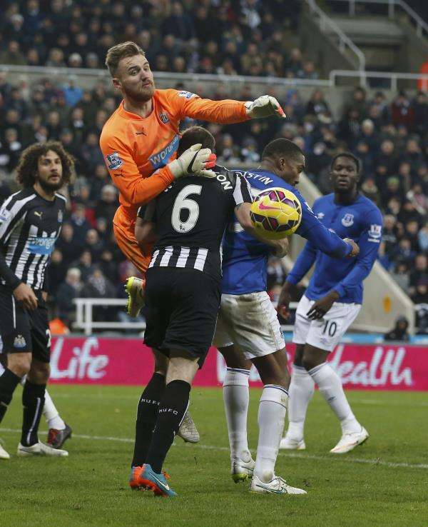 2014-12-28t180538z_1538008780_lr1eacs1e93zf_rtrmadp_3_soccer-england_reuters