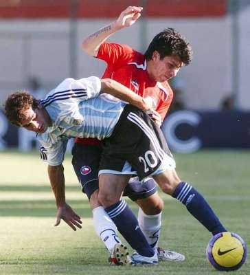 أكوستا بقميص منتخب الأرجنتين للشباب