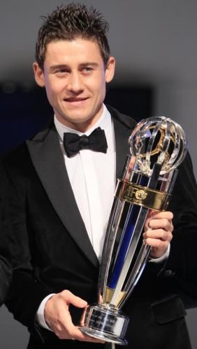 جيباروف أفضل لاعب آسيوي لعام 2011