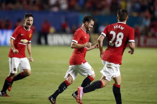 2014-08-05t022531z_1241202592_nocid_rtrmadp_3_soccer-friendly-international-champions-cup-final-liverpool-vs-manchester-united_reuters