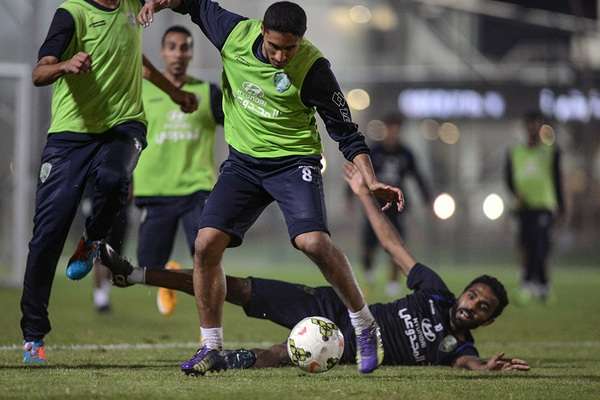 الفتح يخوض مرانه الأول في قطر