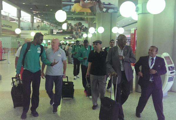 مرفق صورة من وصول الأخضر وترأس عيد المغادرين.