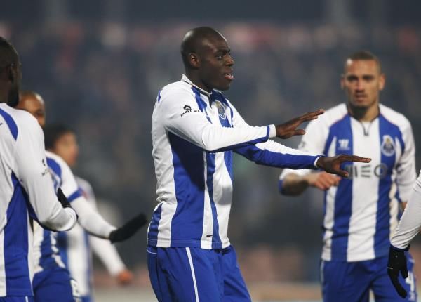 2015-01-03t214443z_2006220695_gm1eb140fty01_rtrmadp_3_soccer-portugal_reuters