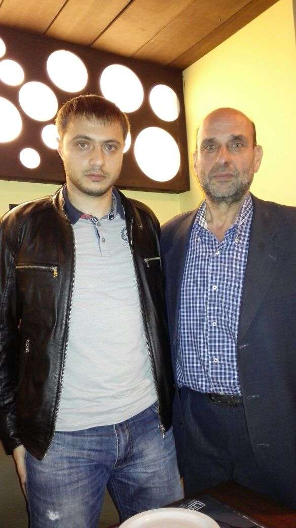 المهاجم الارميني الجديد ناريك بجلاريان مع رئيس نادي الراسينج جورج فرح