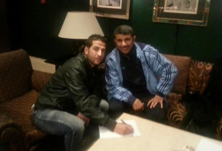 الباعور وعدس خلال التوقيع اليوم