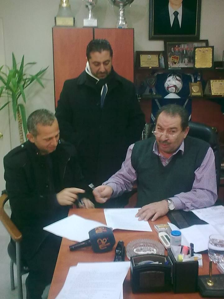 فجر ابراهيم يوقع عقده مع اتحاد الكرة