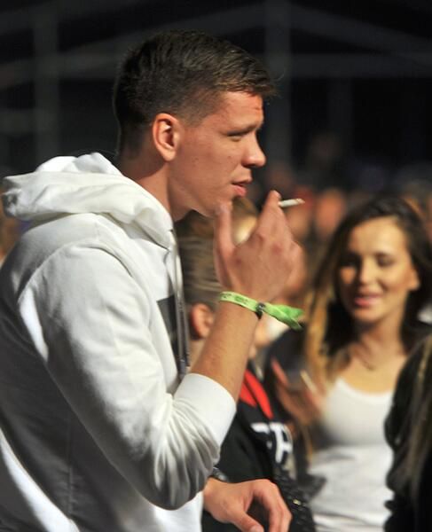 تشيزني بالسيجارة