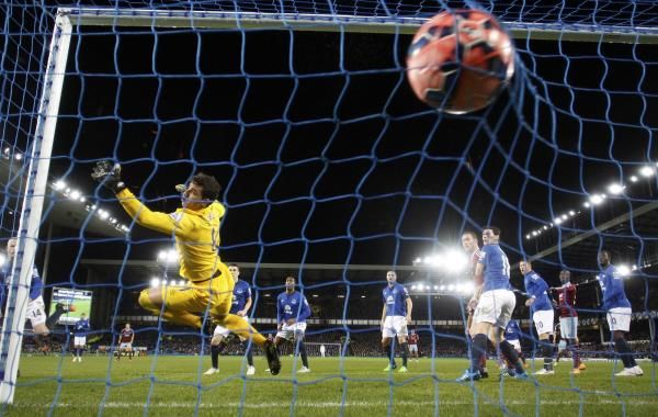 2015-01-06t214816z_1401934971_lr2eb161ok5do_rtrmadp_3_soccer-england-cup_reuters