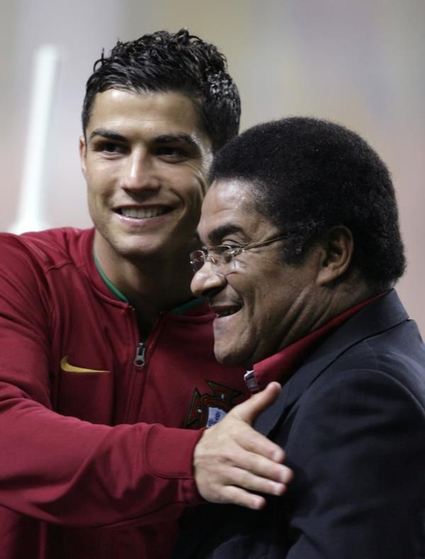 2014-01-06t001348z_584556244_gm1ea160mdi01_rtrmadp_3_soccer-portugal-eusebio_reuters