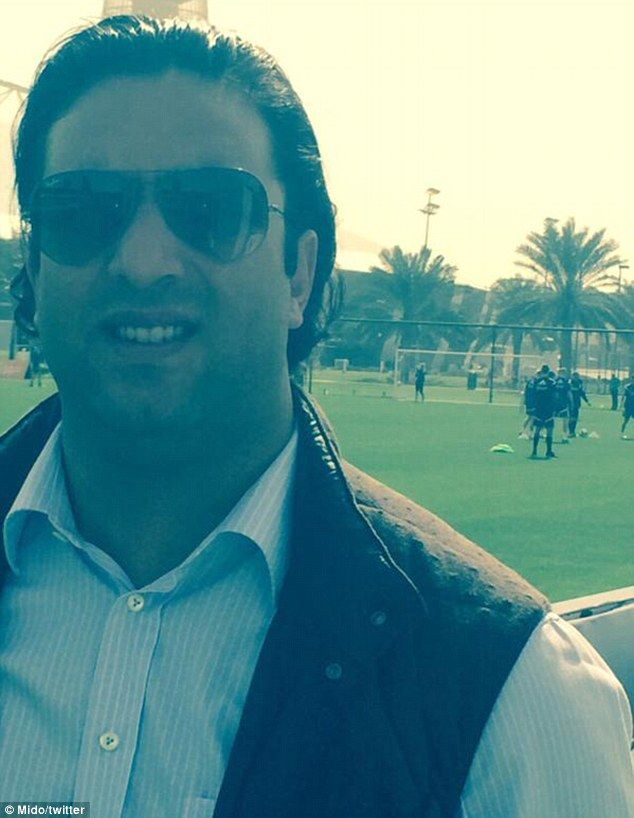 248AD2CC00000578-2903564-Mido_still_just_31_posted_a_picture_on_Twitter_on_Friday_as_he_v-m-29_1420817796643