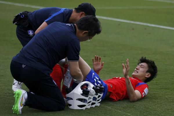 2015-01-10t070304z_211299139_sr1eb1a0jk935_rtrmadp_3_soccer-asia_reuters