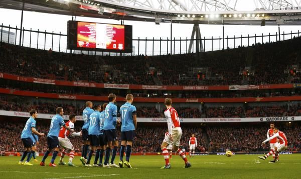 2015-01-11t145107z_1630766194_lr2eb1b158w51_rtrmadp_3_soccer-england_reuters