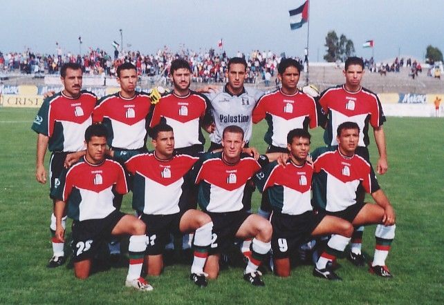 منتخب فلسطين عام 2002