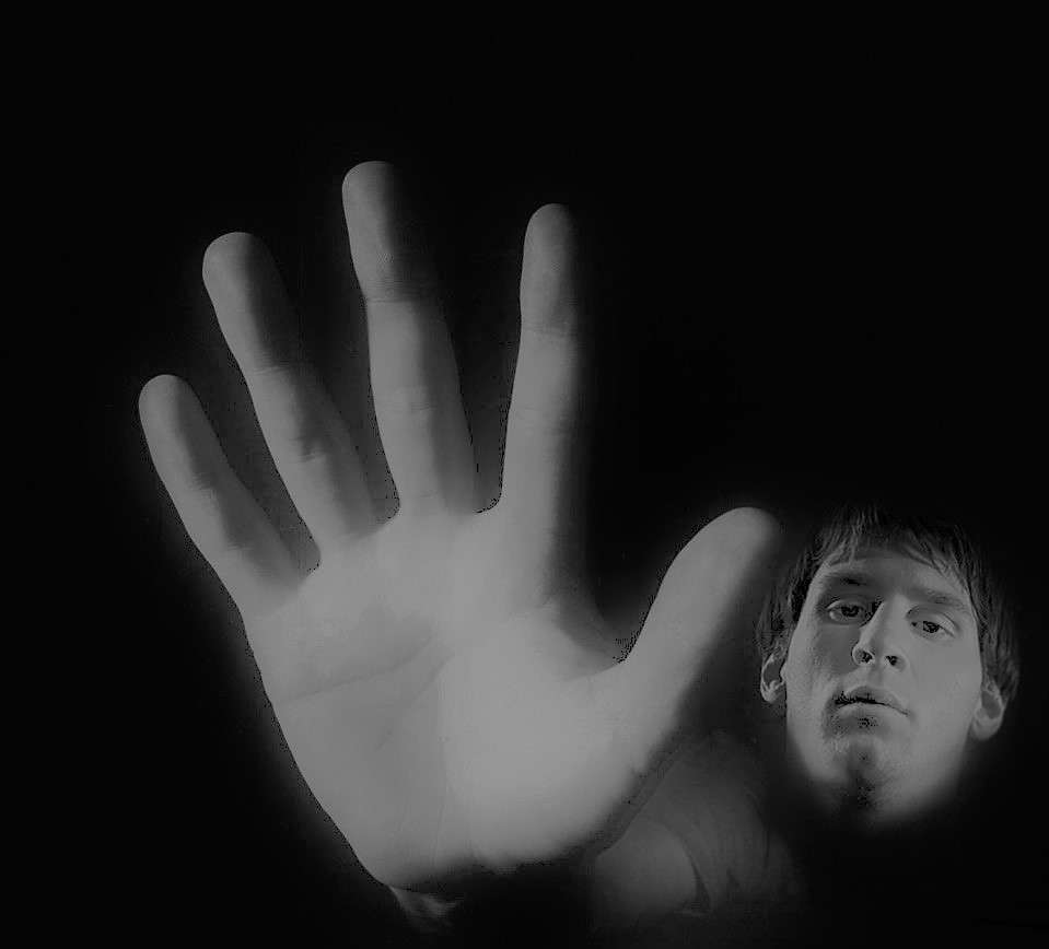messi-hand (4)
