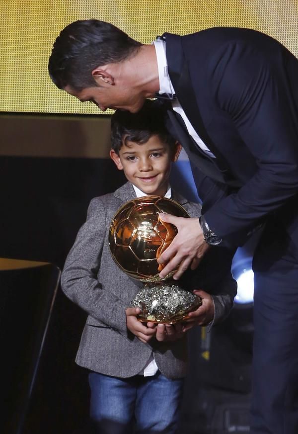 رونالدو وابنه