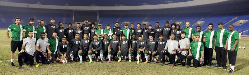 صورة جماعية للمنتخب السعودي الأولمبي