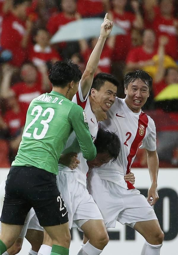 2015-01-14t104213z_1886120879_sr1eb1e0tpuet_rtrmadp_3_soccer-asia_reuters