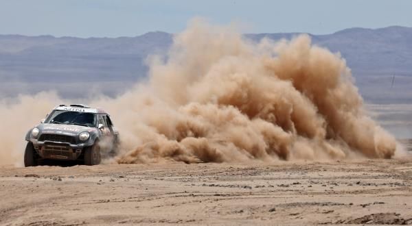 2015-01-13t202516z_668021239_gm1eb1e0c5v01_rtrmadp_3_rallying-dakar_reuters