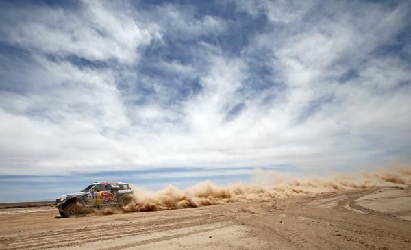 2015-01-13t202011z_593579773_gm1eb1e0bx301_rtrmadp_3_rallying-dakar_reuters